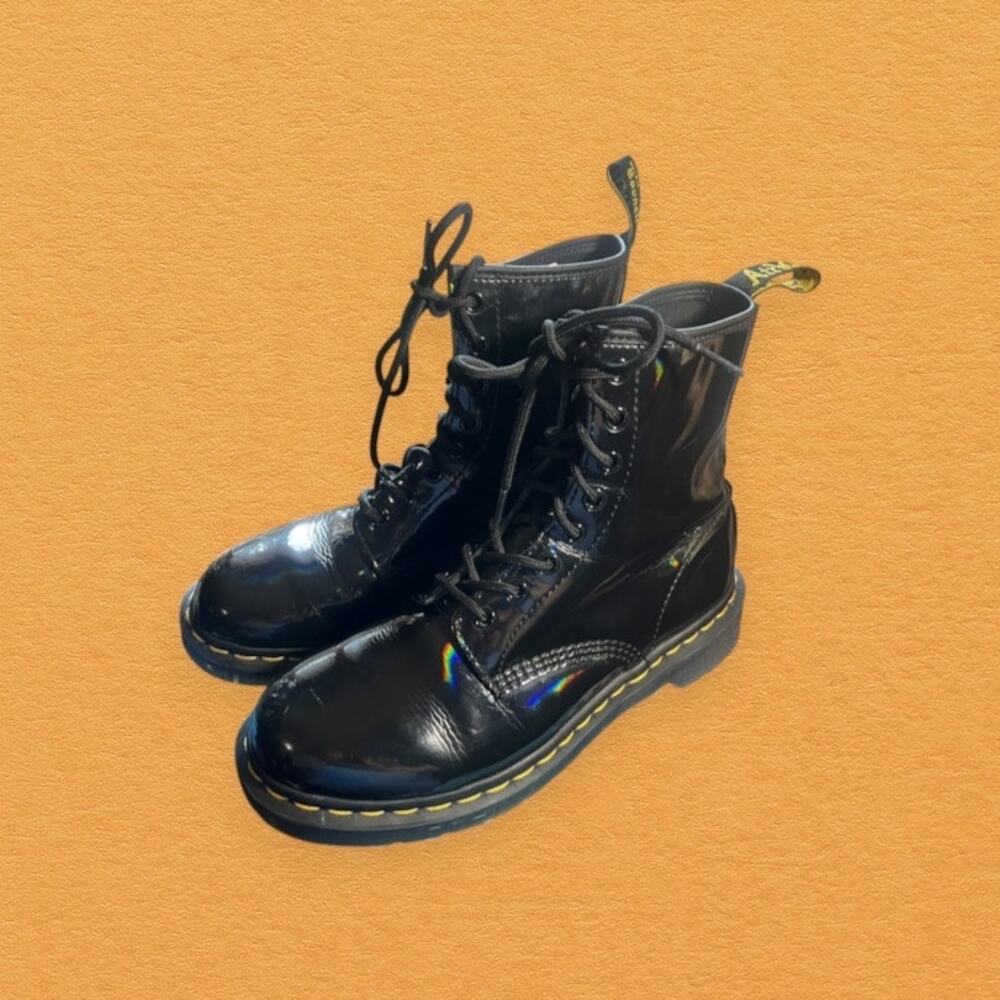 Dr. Martens Black Patent Leather Combat Boots Size 8 Style 1460 YS